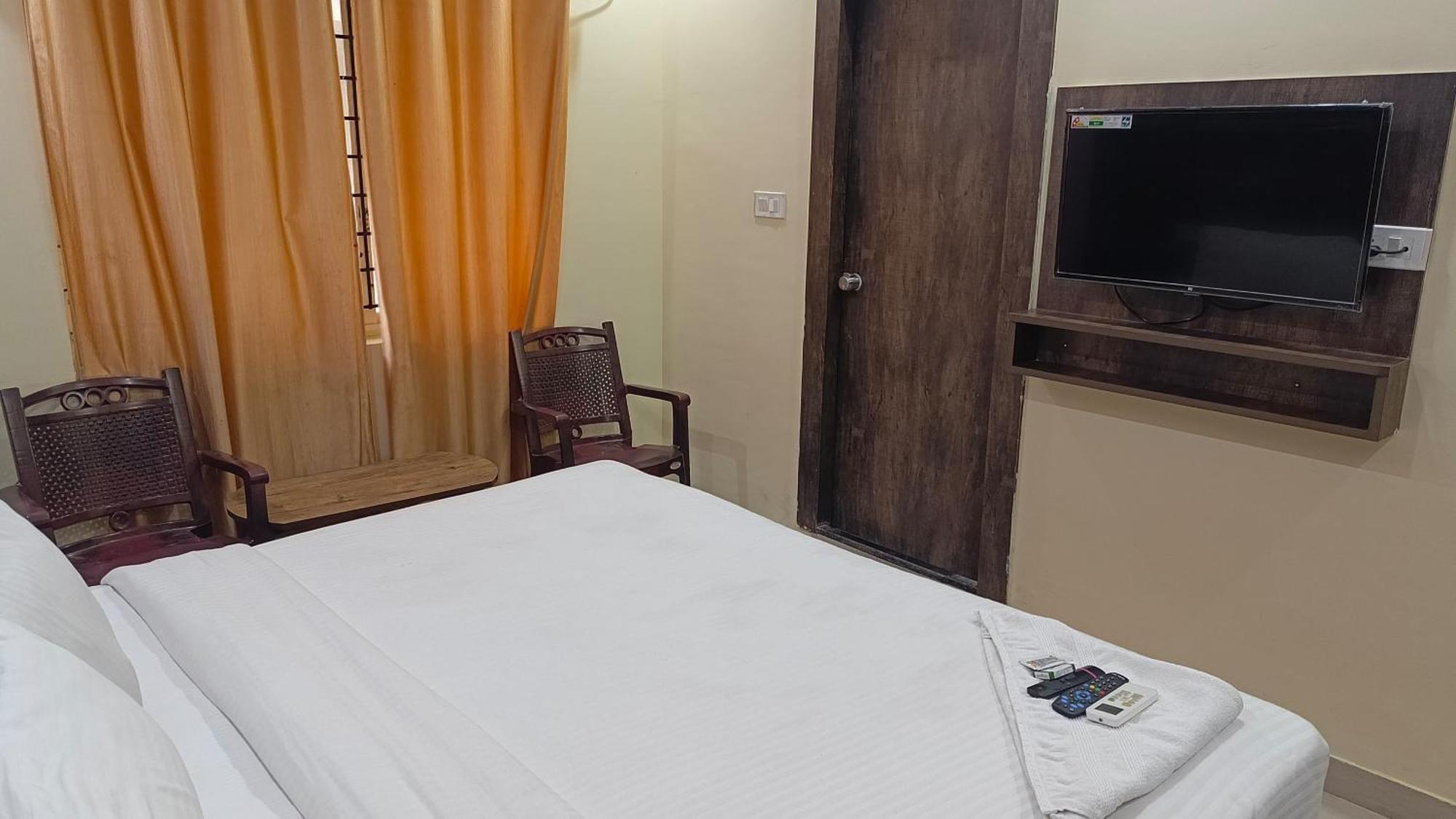 Pph Royal Gs Comforts Opp Mall Of Asia Bangalore Luaran gambar