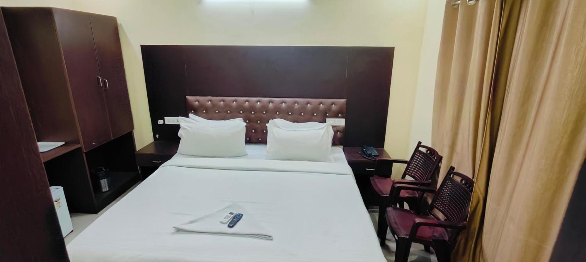 Pph Royal Gs Comforts Opp Mall Of Asia Bangalore Luaran gambar